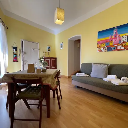 Апартаменти 50m Center & Sea View Square Catedral