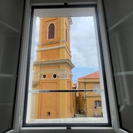 Апартаменти 50m Center & Sea View Square Catedral *